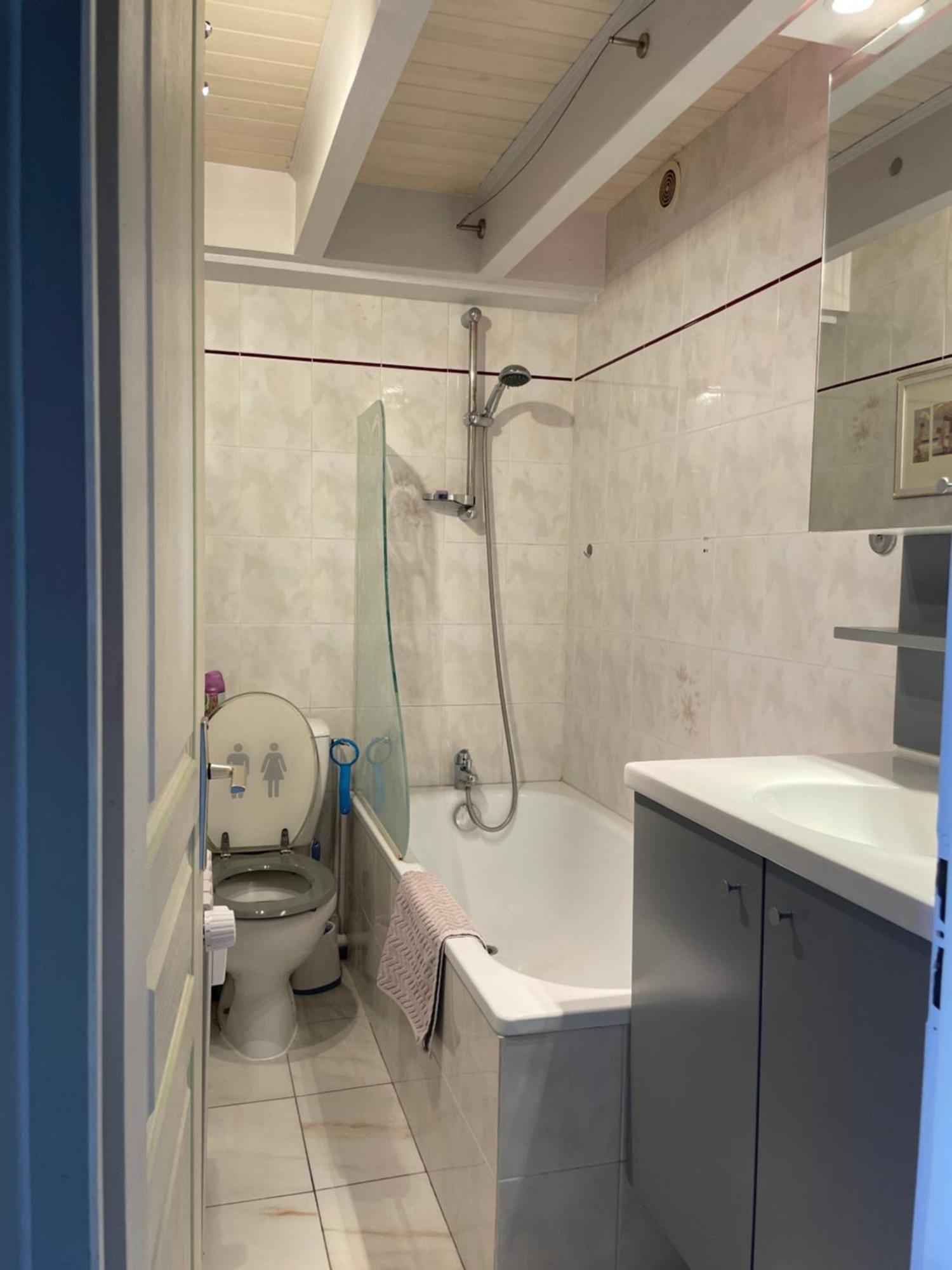 Rare 2 Bedroom With Private Beach On Lake Annecy 杜萨尔 外观 照片